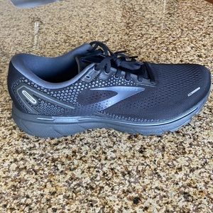 New with tags Brooks ghost 14 men’s size 12